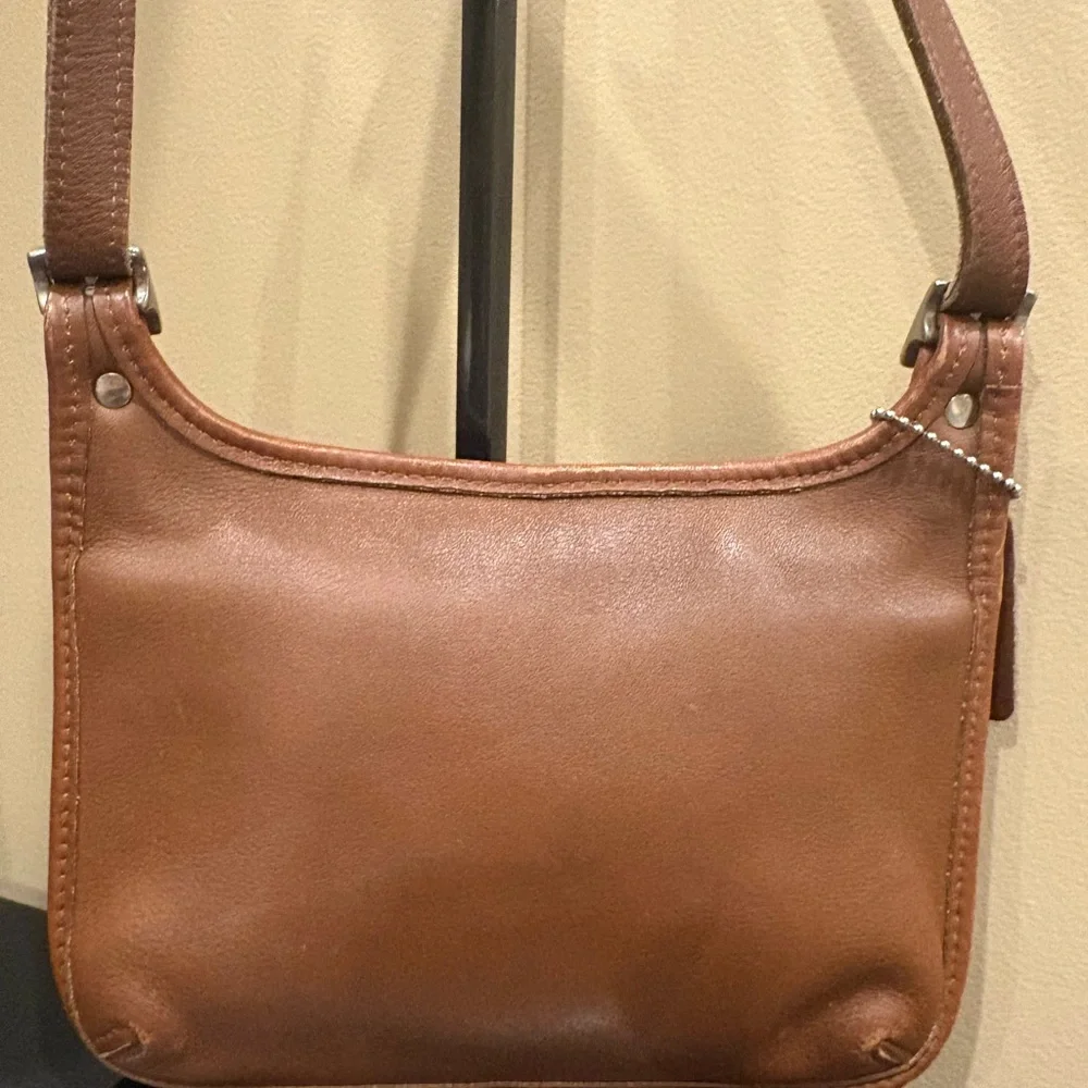 Coach Slim Hippie Crossbody 9142 – British Tan Leather